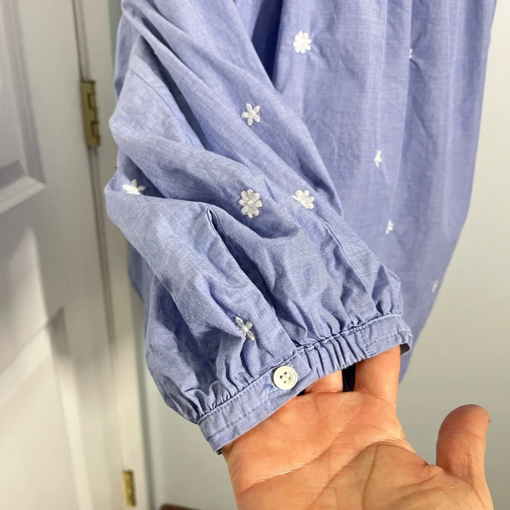 J. Crew The Perfect Embroidered Chambray Top Puff Sleeves blouse size M